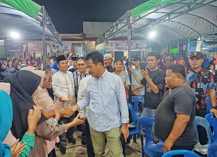 Tak Lupa Jasa HMR Majukan Batam, Warga Sadai Solid Dukung Rudi-Rafiq Gubernur Kepri Tak Lupa Jasa HMR Majukan Batam, Warga Sadai Solid Dukung Rudi-Rafiq Gubernur Kepri
