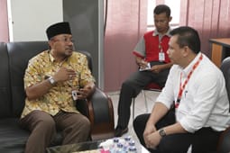 Walikota Datangi Kantor PLN Walikota Datangi Kantor PLN