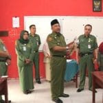 Walikota Tanjungpinang Buka Segel Soal UN di SMAN 4 Walikota Tanjungpinang Buka Segel Soal UN di SMAN 4