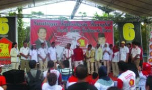 Kader dan Pendukung Gerindra Padati Lapangan Pamedan Ahmad Yani Tanjungpinang Kader dan Pendukung Gerindra Padati Lapangan Pamedan Ahmad Yani Tanjungpinang