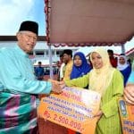 Gubernur Kepri Drs. H. Muhammad Sani Pimpin Upacara Hardiknas Gubernur Kepri Drs. H. Muhammad Sani Pimpin Upacara Hardiknas