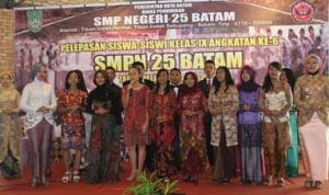 Pelepasan Siswa-Siswi Smp Negeri 25 Tiban Indah Sekupang