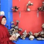 Kerajinan Gonggong Diminati Wisatawan Asing Kerajinan Gonggong Diminati Wisatawan Asing