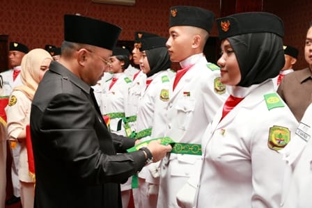 Paskibraka  Kota Tanjungpinang Tahun 2014 Dikukuhkan