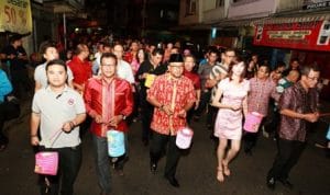 1.000 Lampion Hiasi Jalan Merdeka Kota Tanjungpinang 1.000 Lampion Hiasi Jalan Merdeka Kota Tanjungpinang