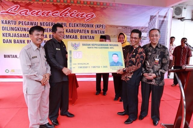 Pemkab Bintan Luncurkan Kartu Pegawai Elektronik Pemkab Bintan Luncurkan Kartu Pegawai Elektronik