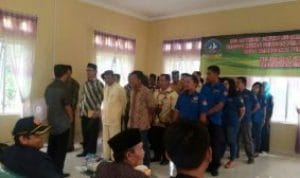 Camat Bintan Timur Lantik RT/RW se-Kelurahan Gunung Lengkuas