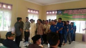 Camat Bintan Timur Lantik RT/RW se-Kelurahan Gunung Lengkuas