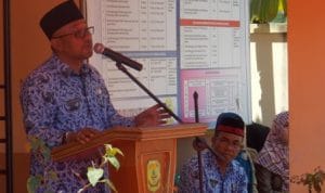 218 Ketua RT dan RW Di Kecamatan Bukit Bestari Terima Insentif Triwulan Ke-3 218 Ketua RT dan RW Di Kecamatan Bukit Bestari Terima Insentif Triwulan Ke-3