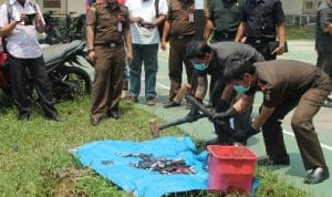 Kejaksaan Negeri Batam Musnahkan Barang Bukti  Narkoba Dan Handphone