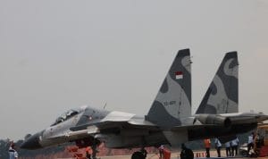 Pesawat Sukhoi dan Heli Super Puma Latihan Hanudnas Tutuka ke-XXXVIII 2014 di BATAM Pesawat Sukhoi dan Heli Super Puma Latihan Hanudnas Tutuka ke-XXXVIII 2014 di BATAM