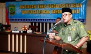 Walikota Buka Bimtek Pengklasifikasian dan Pengkatalogan Bahan Pustaka Walikota Buka Bimtek Pengklasifikasian dan Pengkatalogan Bahan Pustaka
