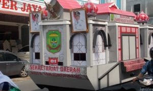 Pawai Budaya dan Kendaraan Hias Menghiasi Jantung Kota Tanjungpinang Pawai Budaya dan Kendaraan Hias Menghiasi Jantung Kota Tanjungpinang