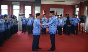 Upacara Peringatan Hari Pahlawan Berlangsung Khidmat Upacara Peringatan Hari Pahlawan Berlangsung Khidmat