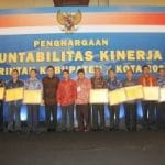 Bintan Terima Penghargaan LAKIP dari Menteri PAN dan RB Bintan Terima Penghargaan LAKIP dari Menteri PAN dan RB