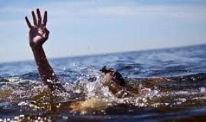 Dua Remaja Warga Kijang Lama, Hilang di Sapu Ombak Pantai Trikora Dua Remaja Warga Kijang Lama, Hilang di Sapu Ombak Pantai Trikora