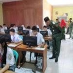 Wakil Walikota Tinjau Pelaksanaan UN Berbasis Online di SMKN I Wakil Walikota Tinjau Pelaksanaan UN Berbasis Online di SMKN I