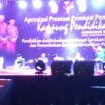 Tampilan Backdrop Acara Hardiknas di Pamedan Jadi Perbincangan Nitizen Tampilan Backdrop Acara Hardiknas di Pamedan Jadi Perbincangan Nitizen