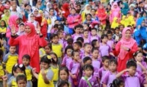 Peringati Hardiknas GOPTKI Bintan Gelar Senam Masal