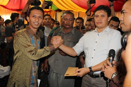 Pasangan Ismeth – Riki Mendaftar Sebagai Cagub dan Cawagub Kepri
