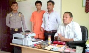 Pemuda Pengangguran, Jarah Rumah Teman Pemuda Pengangguran, Jarah Rumah Teman
