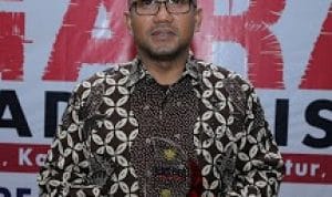 Lis Terima Penghargaan Inovasi Administrasi Negara 2015 di Bidang Tata Pemerintahan Lis Terima Penghargaan Inovasi Administrasi Negara 2015 di Bidang Tata Pemerintahan