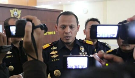 Kapal Patroli Bea Cukai Terbakar di Perairan Laut Tanjung Sengkuang Batam Kapal Patroli Bea Cukai Terbakar di Perairan Laut Tanjung Sengkuang Batam