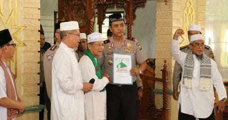 Terkait Penistaan Agama Oleh Ahok, Aliansi Umat Islam Batam Bersatu Datangi Polda Kepri