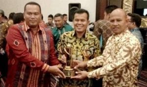 Kota Pariaman Terima Penghargaan WTN Tahun 2016 Kota Pariaman Terima Penghargaan WTN Tahun 2016