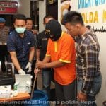 Diresnarkoba Polda Kepri Musnahkan 89,58 Gram Shabu dari Tersangka Hep Alias He Bin Za Diresnarkoba Polda Kepri Musnahkan 89,58 Gram Shabu dari Tersangka Hep Alias He Bin Za