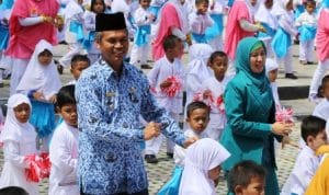 600 Anak PAUD Se-Kota Pariaman Ikuti Tari Massal 600 Anak PAUD Se-Kota Pariaman Ikuti Tari Massal