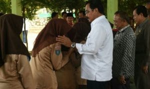 Pemprov Akan Terus Beri Beasiswa