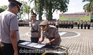 AKBP. Agus Fajaruddin Resmi Jadi Kapolres Karimun Gantikan AKBP. Armaini AKBP. Agus Fajaruddin Resmi Jadi Kapolres Karimun Gantikan AKBP. Armaini