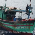 Kapal Berbendera Vietnam Ditangkap di Laut Natuna Kapal Berbendera Vietnam Ditangkap di Laut Natuna