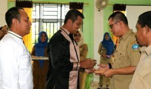 RT dan RW Garda Terdepan Pelayanan Terhadap Masyarakat RT dan RW Garda Terdepan Pelayanan Terhadap Masyarakat