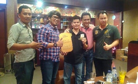 HBK Ponsel Raih Emas Dari Smartfren