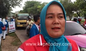 Aksi BNNP Kepri Pra HANI Bagi-Bagi Stiker Anti Narkotika Aksi BNNP Kepri Pra HANI Bagi-Bagi Stiker Anti Narkotika