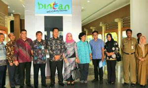 Bupati Bintan Sambut Tim Verifikasi Lomba Desa Tk Nasional Bupati Bintan Sambut Tim Verifikasi Lomba Desa Tk Nasional