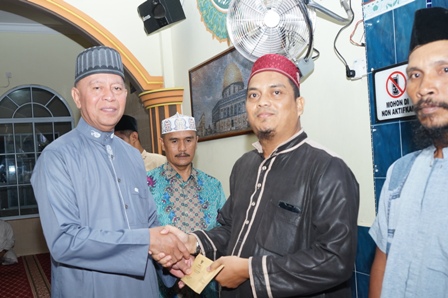 Syahrul : “Dengan Zakat, Dapat Membantu Masyarakat Yang Membutuhkan” Syahrul : “Dengan Zakat, Dapat Membantu Masyarakat Yang Membutuhkan”