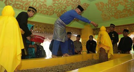Peringati Hari Jadi Tanjungpinang ke-236, Pemko Gelar Ziarah Makam Leluhur Peringati Hari Jadi Tanjungpinang ke-236, Pemko Gelar Ziarah Makam Leluhur