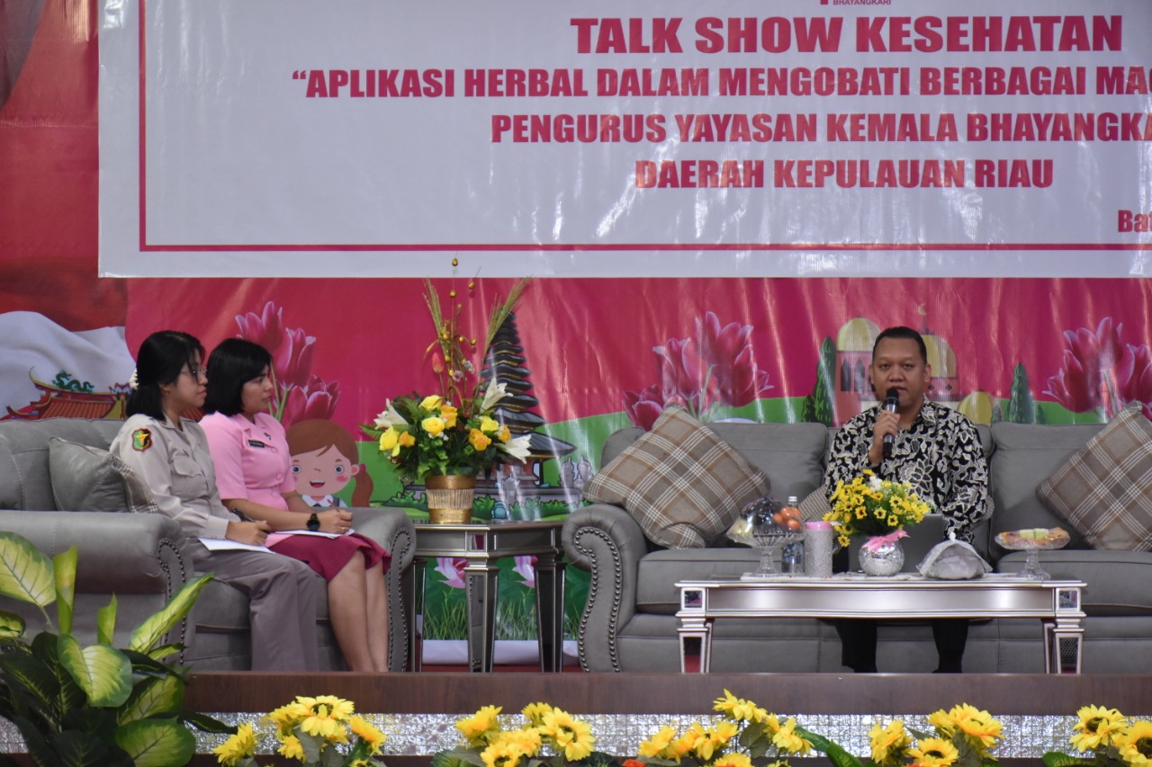 Talk Show Kesehatan Dalam Rangka HUT Yayasan Kemala Bhayangkari ke – 40 Talk Show Kesehatan Dalam Rangka HUT Yayasan Kemala Bhayangkari ke – 40