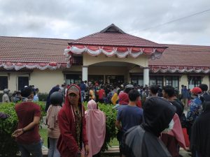 Pagi Ini Ratusan Masyarakar Kembali Unjuk Rasa, Tolak Kedatangan WNI Wuhan Ke Natuna. Pagi Ini Ratusan Masyarakar Kembali Unjuk Rasa, Tolak Kedatangan WNI Wuhan Ke Natuna.