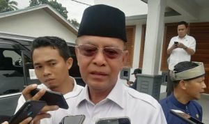 Syahrul Naikkan Gaji Guru Honorer Kota Tanjungpinang