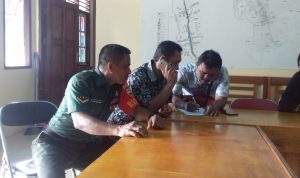 Serda Joni Kembali Lakukan Koordinasi Dengan Pihak BPD, Guna Cari Tau Kendala di Hadapi Desa Serda Joni Kembali Lakukan Koordinasi Dengan Pihak BPD, Guna Cari Tau Kendala di Hadapi Desa