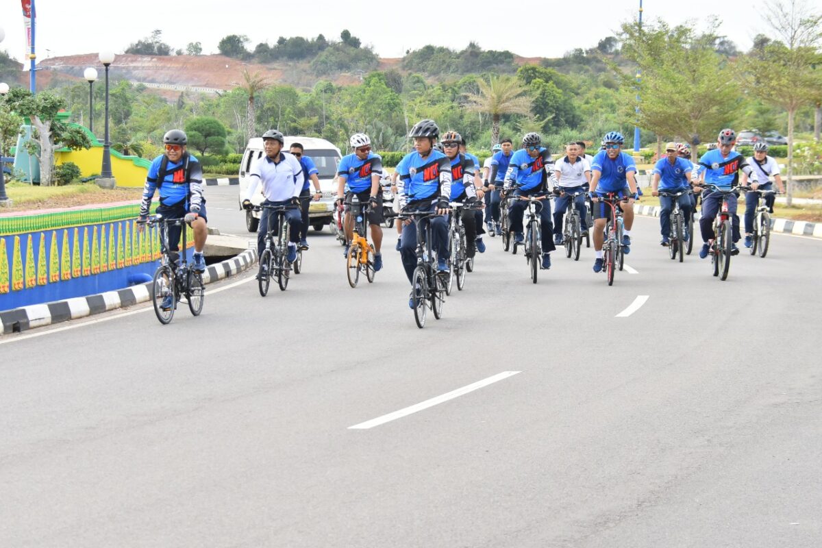 Danlantamal IV Gowes Bersama Semarakan Peresmian Cucian Mobil dan Motor Lantamal IV
