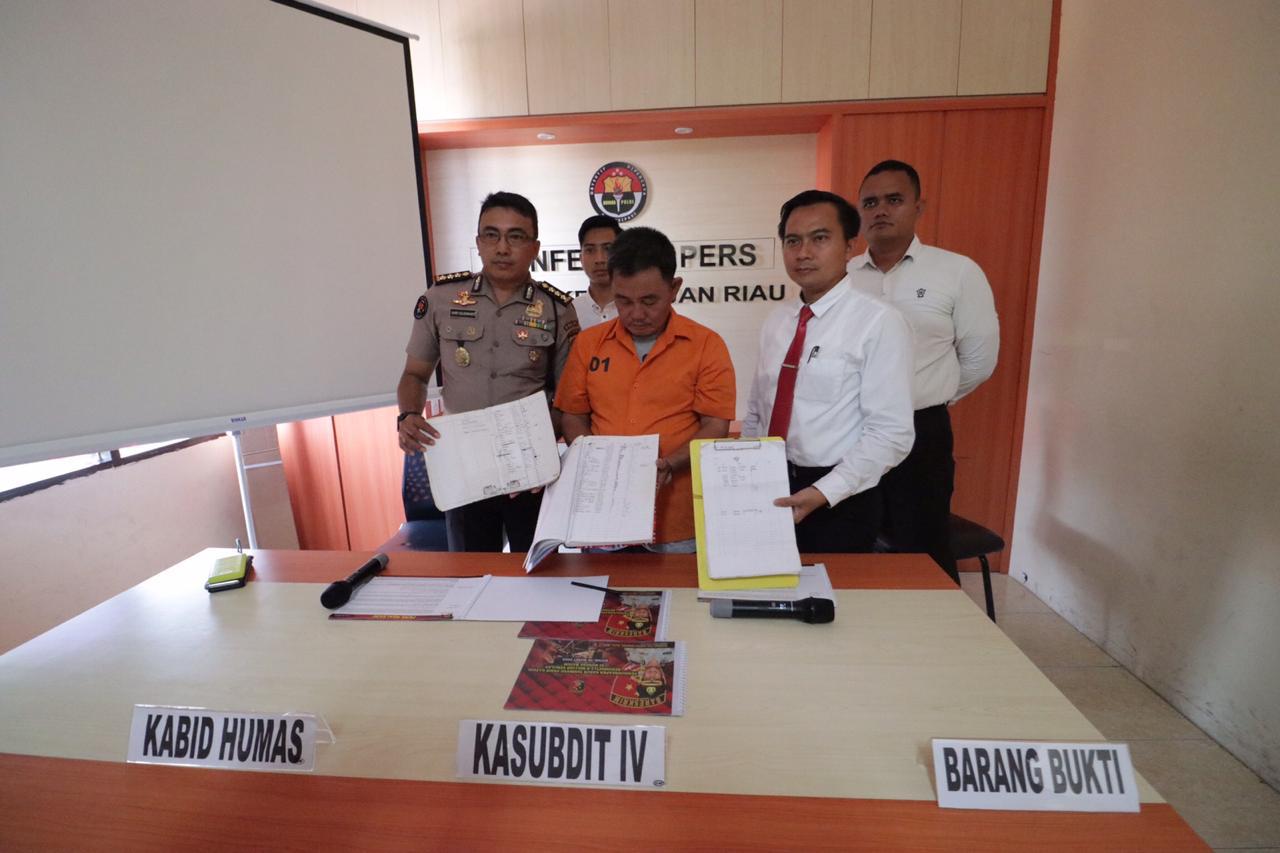 Tidak Miliki Izin, Ditreskrimsus Polda Kepri Amankan 20 Orang Penambang Pasir Ilegal