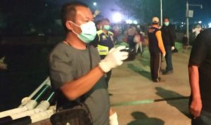Anggota Komisi III DPRD Natuna, Turut Pantau Penanganan Pencegahan Covid-19 di Pelabuhan Anggota Komisi III DPRD Natuna, Turut Pantau Penanganan Pencegahan Covid-19 di Pelabuhan