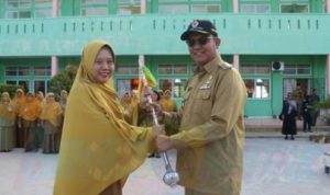 Jadi Pembina Upacara, Apri Sampaikan Pendidikan Karakter dan Jam Malam Pelajar