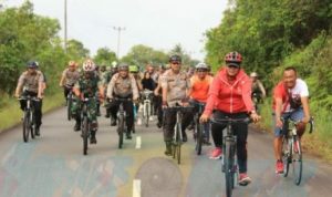 Bersepeda, Bupati Himbau Masyarakat Wujudkan Pilkada Damai