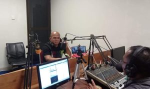 Gelar Dialog Interaktif Lewat Radio, Wan Aris Munandar Bahas Soal Covid-19 Gelar Dialog Interaktif Lewat Radio, Wan Aris Munandar Bahas Soal Covid-19